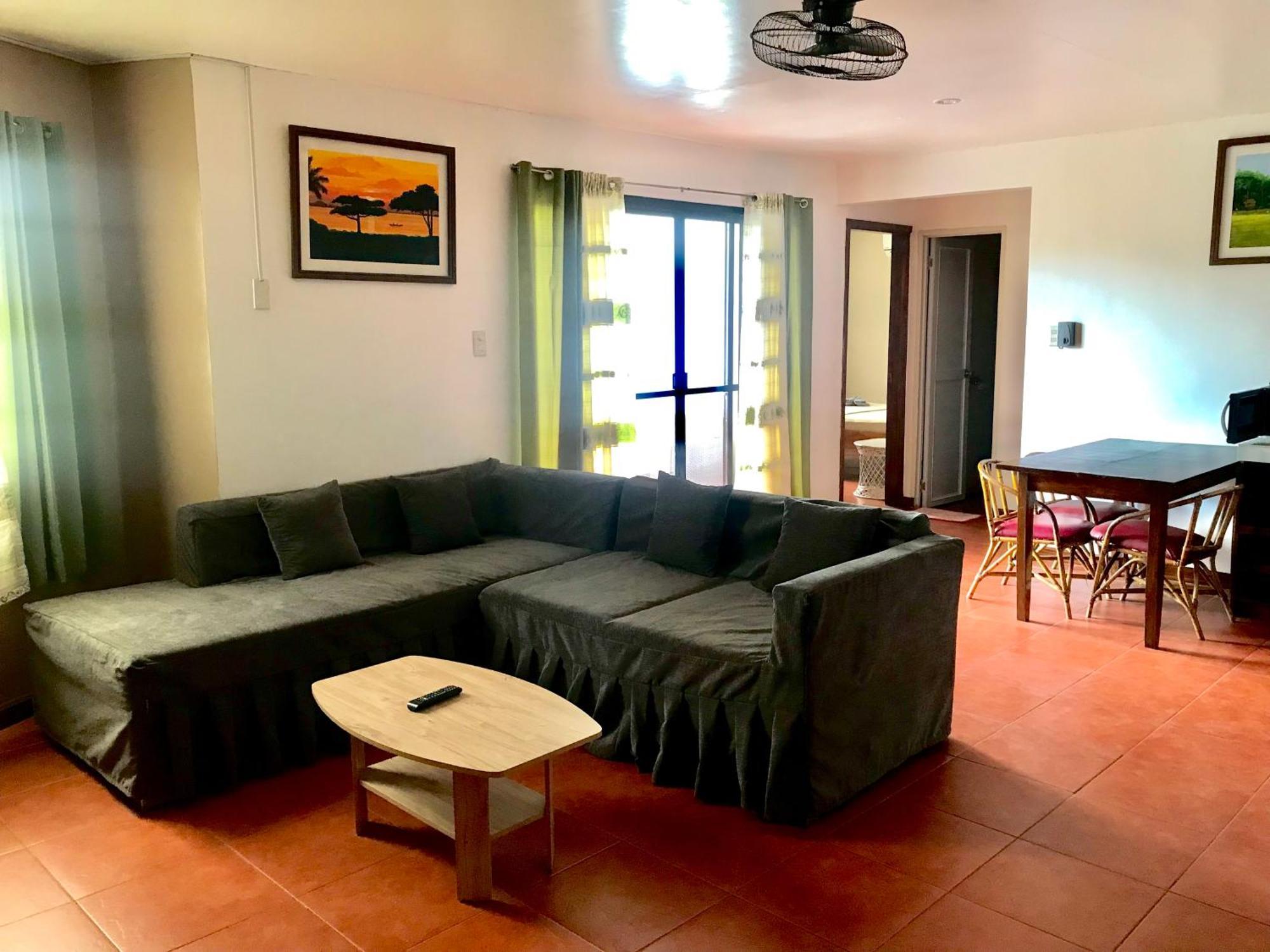 Badladz Staycation Condos 푸에르토갈레라 외부 사진