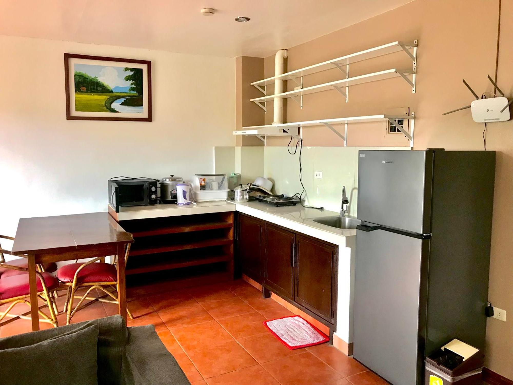 Badladz Staycation Condos 푸에르토갈레라 외부 사진