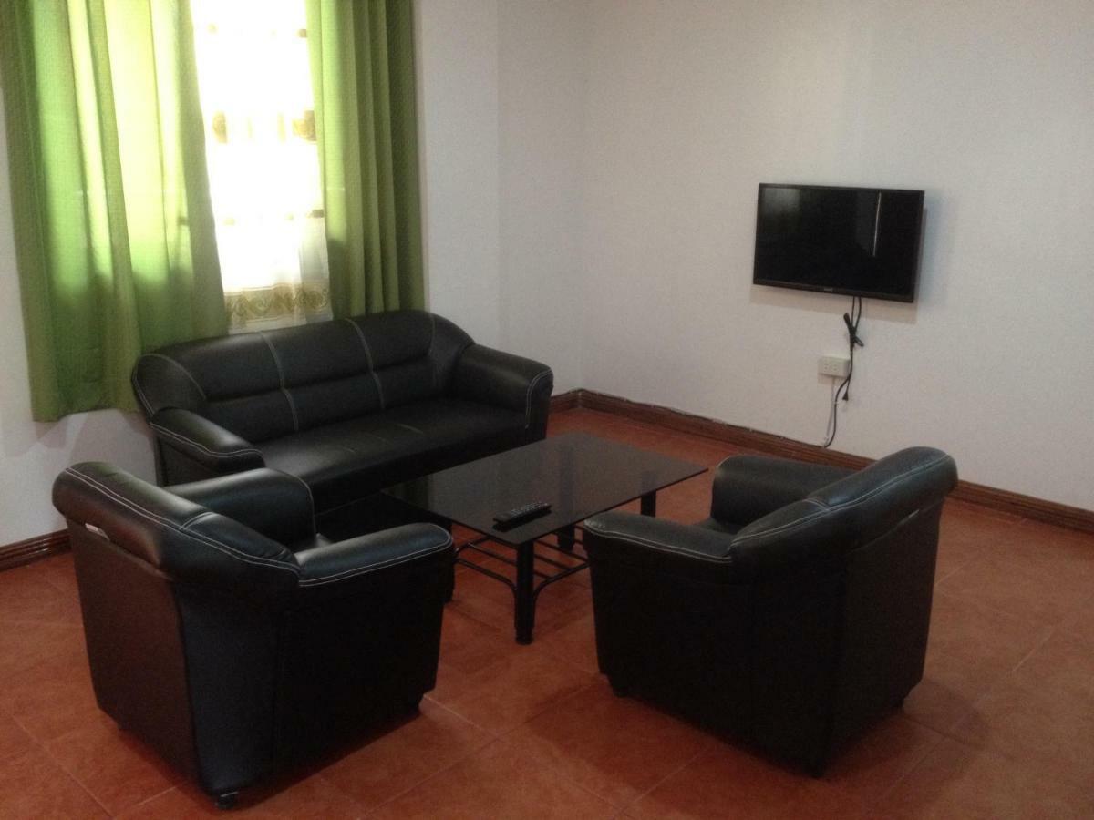 Badladz Staycation Condos 푸에르토갈레라 외부 사진